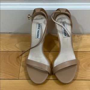 Steve Madden Nude strappy sandals 7M Sane Angelina